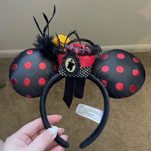 Disney parks Minnie Mouse ears
